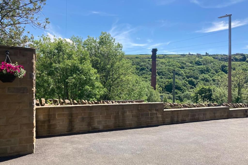 Malkin Wood Studio - 15 Min Walk To Holmfirth Centre Luaran gambar